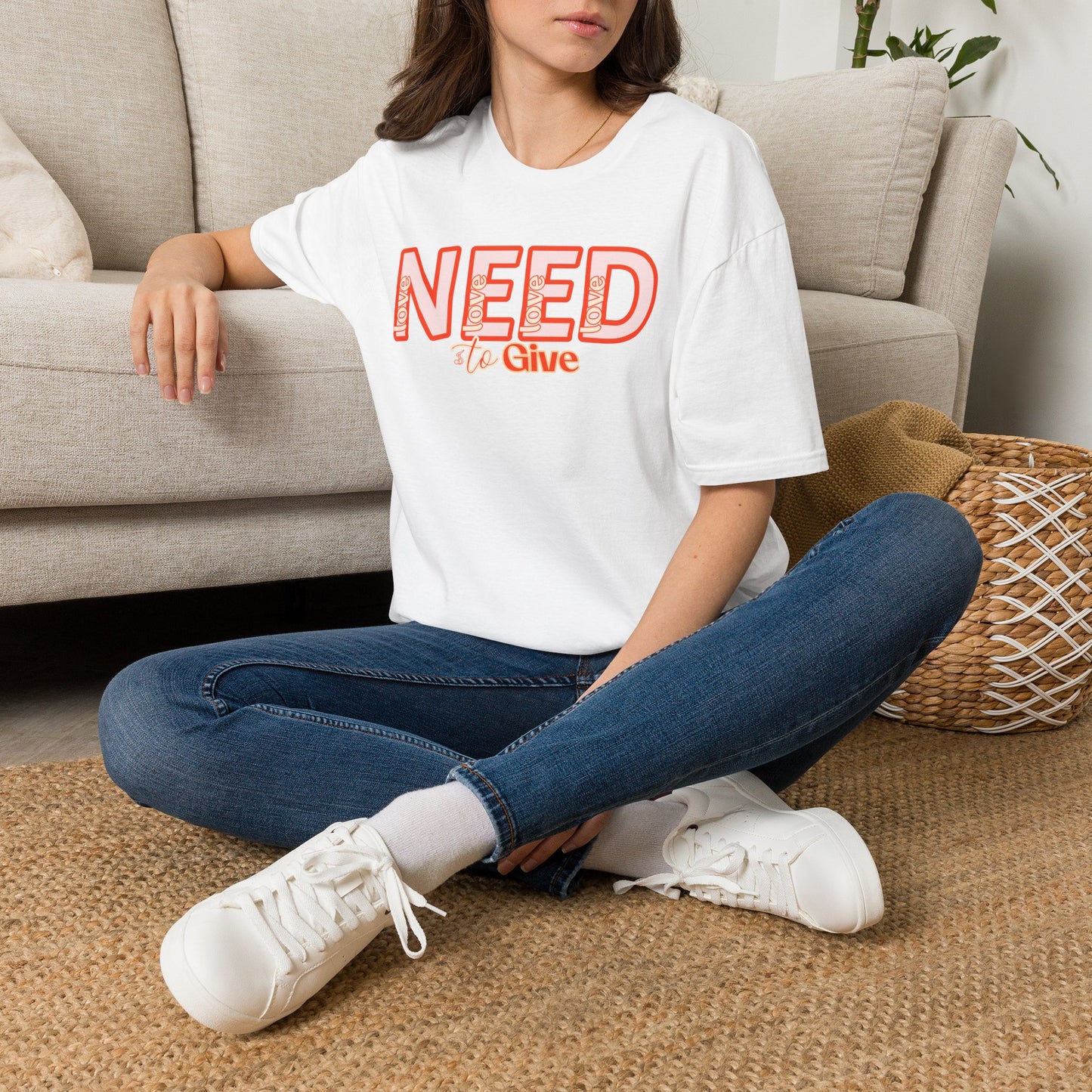 Love is all we need — Script — T-Shirt 1