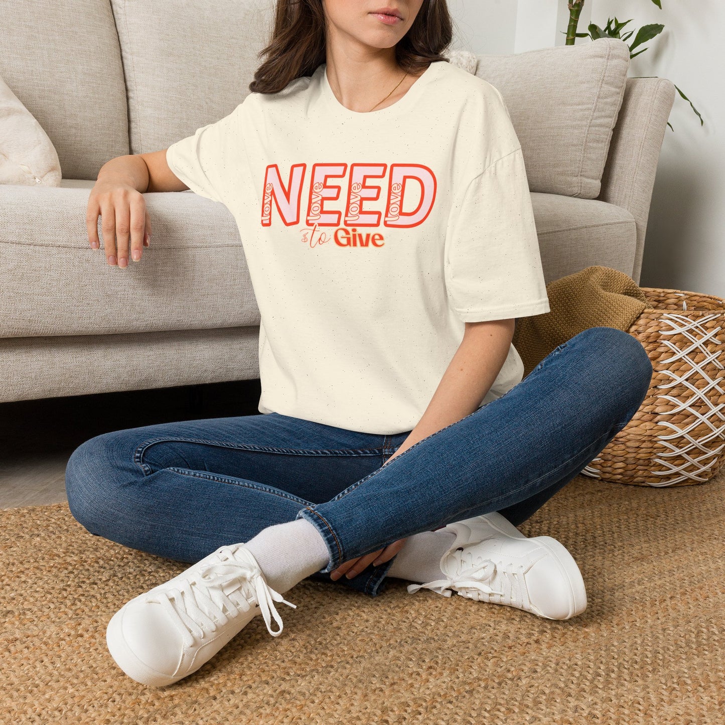 Love is all we need — Script — T-Shirt 1