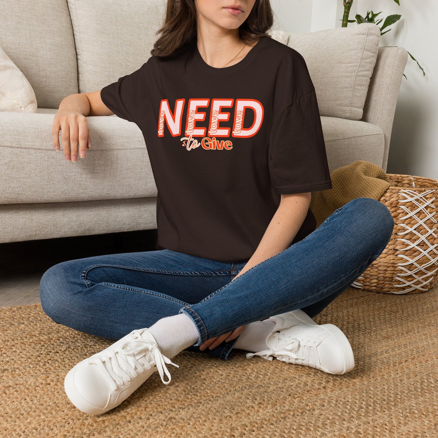 Love is all we need — Script — T-Shirt 1